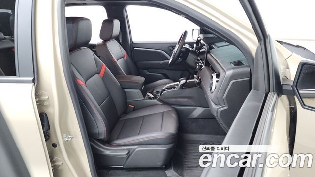 Chevrolet Korea Colorado 2024 — photo 16