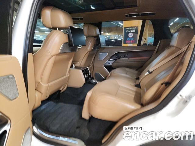 Land Rover Range Rover 2024 — photo 7