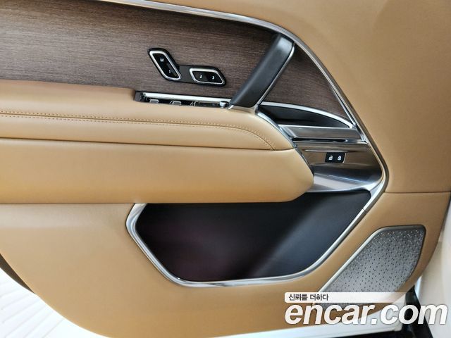 Land Rover Range Rover 2024 — photo 11
