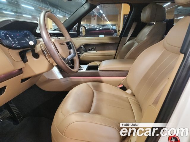 Land Rover Range Rover 2024 — photo 12
