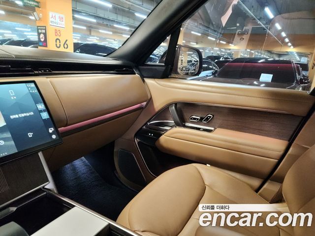 Land Rover Range Rover 2024 — photo 18