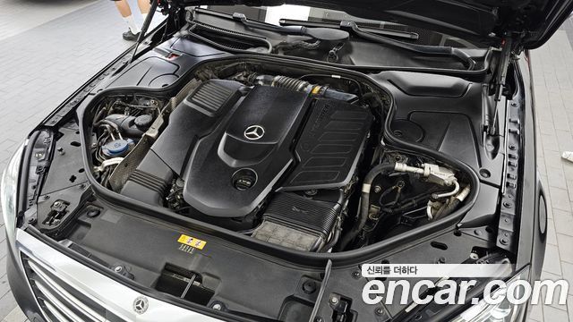 Mercedes-Benz S-Class 2019 — photo 6