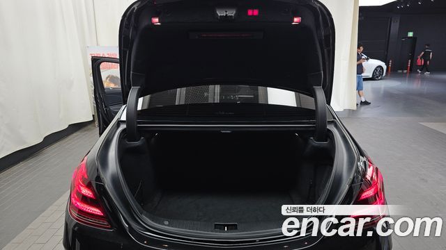Mercedes-Benz S-Class 2019 — photo 20