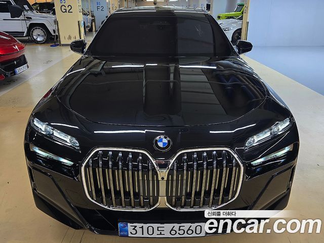 BMW 7-Series 2025 — photo 5