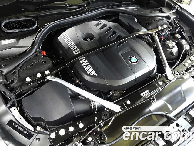 BMW 7-Series 2025 — photo 9