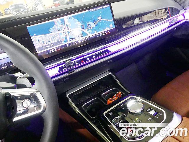 BMW 7-Series 2025 — photo 13