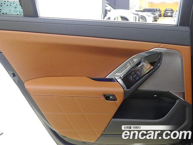 BMW 7-Series 2025 — photo 19