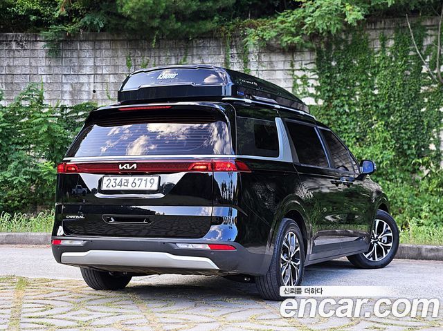 Kia Canival 2023 — photo 4