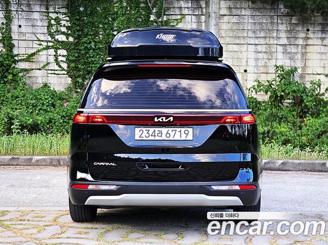 Kia Canival 2023 — photo 5