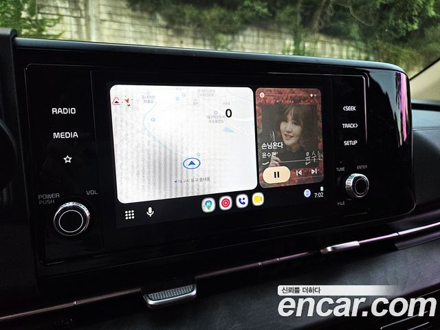 Kia Canival 2023 — photo 10