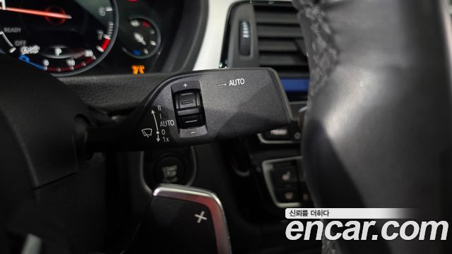 BMW 3-Series 2018 — photo 26