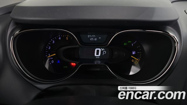 Renault Korea QM3 2015 — photo 11