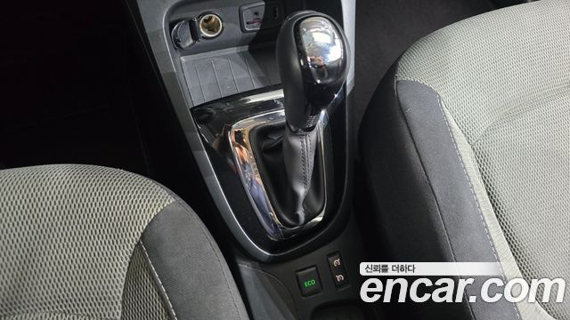 Renault Korea QM3 2015 — photo 12