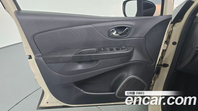Renault Korea QM3 2015 — photo 14