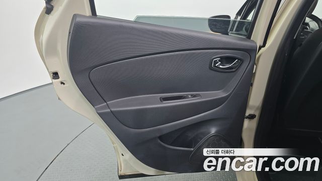Renault Korea QM3 2015 — photo 15
