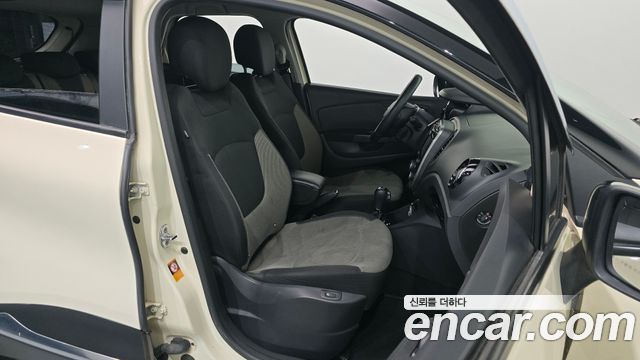 Renault Korea QM3 2015 — photo 16