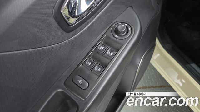 Renault Korea QM3 2015 — photo 32