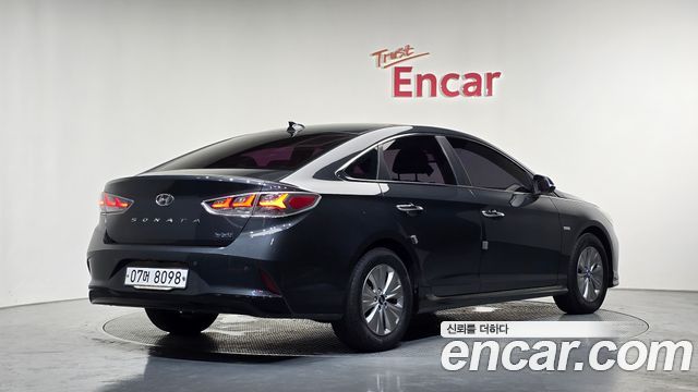 Hyundai Sonata 2018 — photo 2