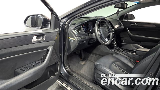 Hyundai Sonata 2018 — photo 13