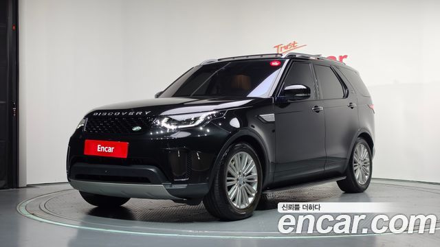 Land Rover Discovery 2017 — photo 1