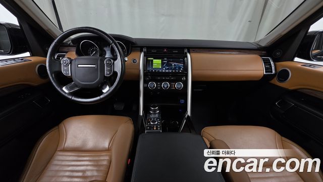 Land Rover Discovery 2017 — photo 7