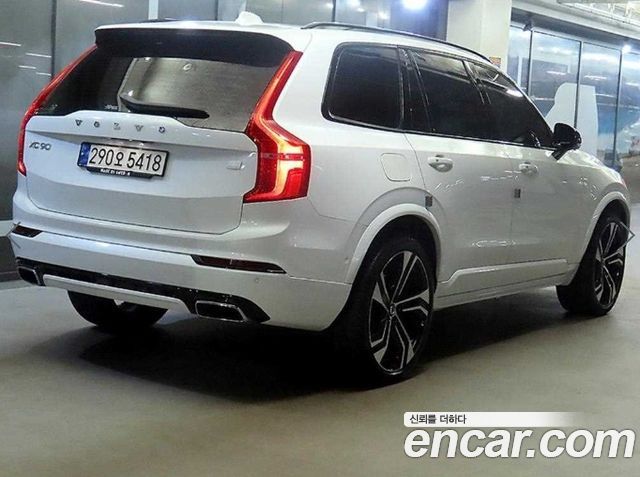 Volvo XC90 2021 — photo 4