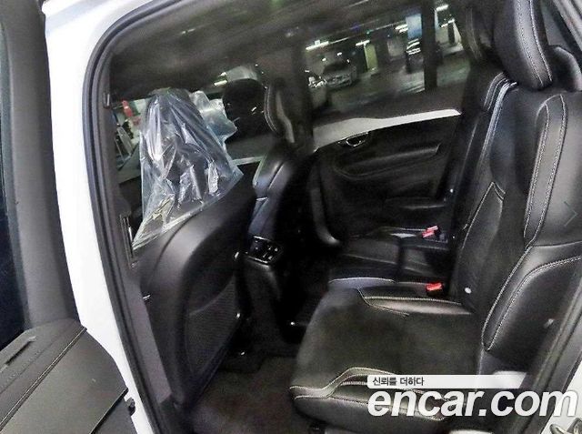Volvo XC90 2021 — photo 7