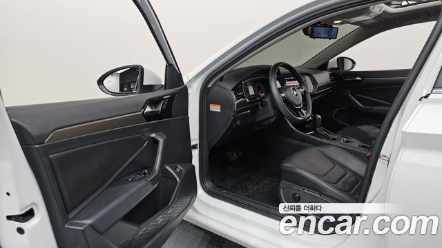Volkswagen Jetta 2020 — photo 13