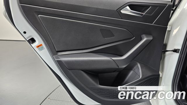 Volkswagen Jetta 2020 — photo 15