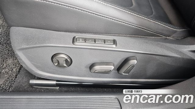 Volkswagen Jetta 2020 — photo 31