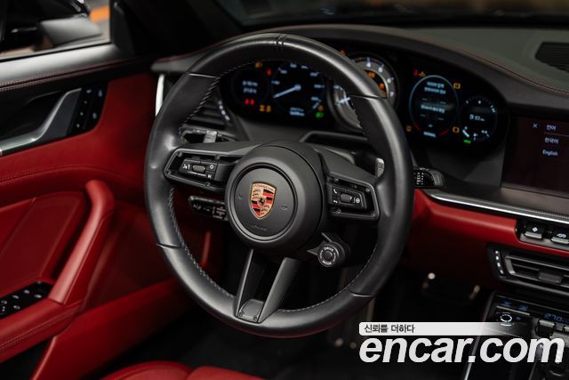 Porsche 911 2024 — photo 9