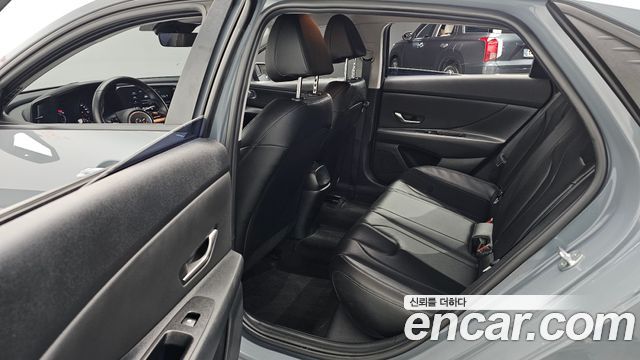 Hyundai AVANTE 2021 — photo 12