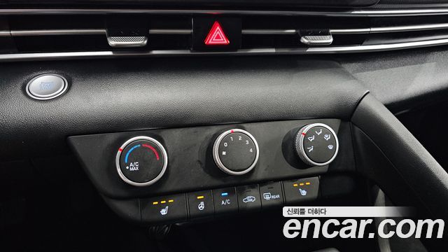 Hyundai AVANTE 2021 — photo 19