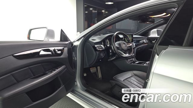 Mercedes-Benz CLS-Class 2017 — photo 10