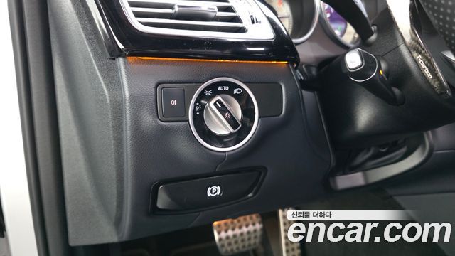 Mercedes-Benz CLS-Class 2017 — photo 18