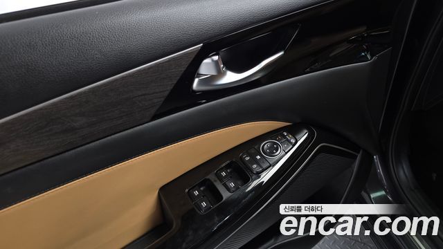 Kia K7 2020 — photo 18