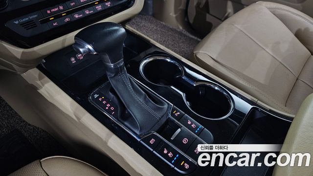 Kia Canival 2019 — photo 9