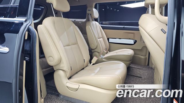 Kia Canival 2019 — photo 11