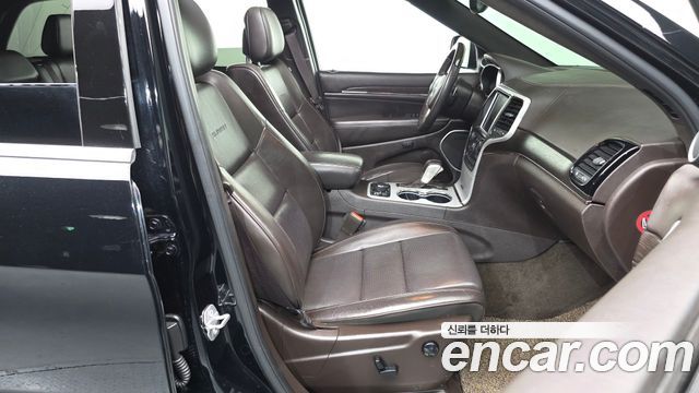 Jeep Cherokee 2018 — photo 11