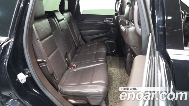 Jeep Cherokee 2018 — photo 12