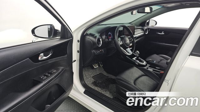 Kia K3 2024 — photo 10