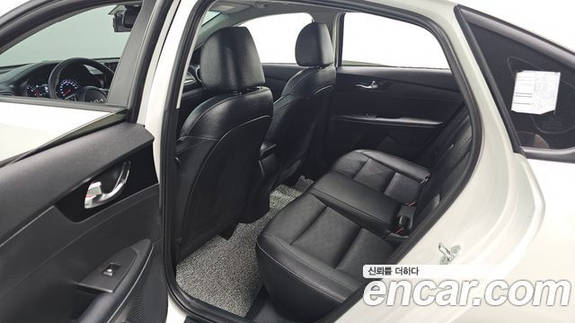 Kia K3 2024 — photo 11