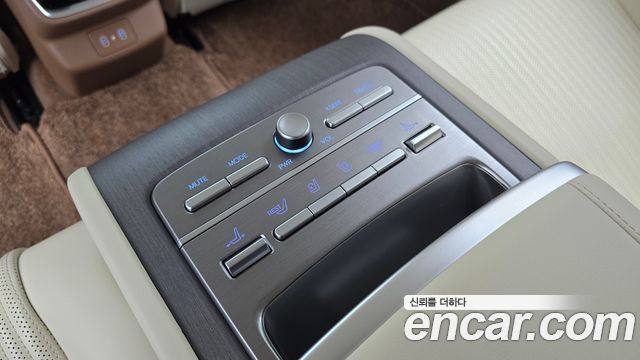 Hyundai Grandeur 2023 — photo 25