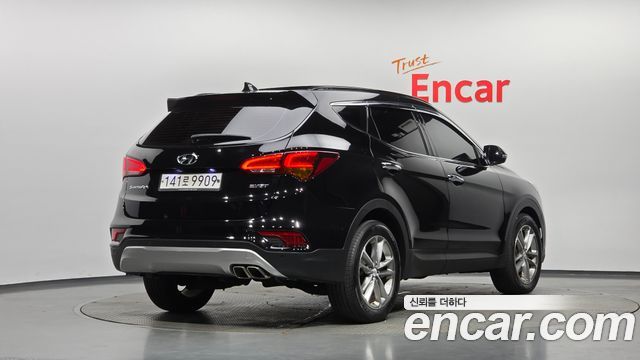 Hyundai Santafe 2017 — photo 2