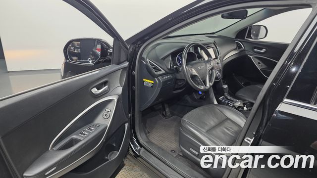 Hyundai Santafe 2017 — photo 13