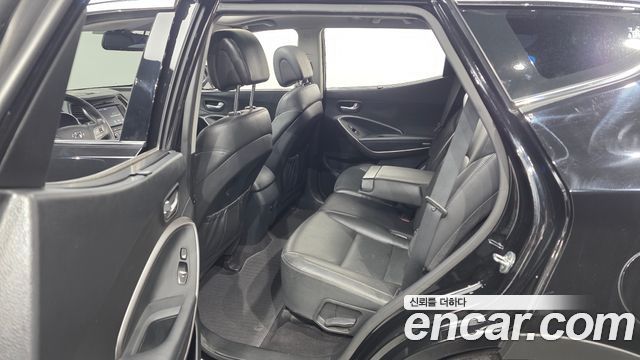 Hyundai Santafe 2017 — photo 18