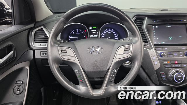 Hyundai Santafe 2017 — photo 19
