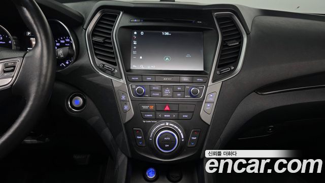 Hyundai Santafe 2017 — photo 24
