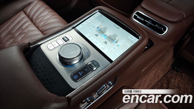 Genesis G90 2023 — photo 25