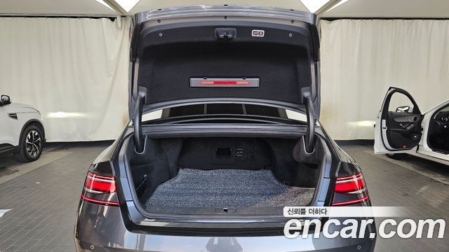 Genesis G90 2023 — photo 26